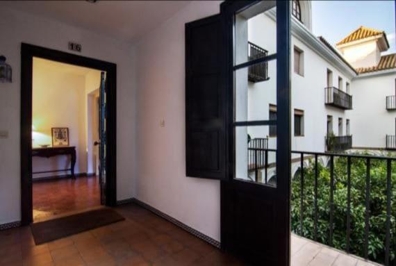 Apartamento De Dos Dormitorios En Plaza Alfaro Σεβίλλη Εξωτερικό φωτογραφία